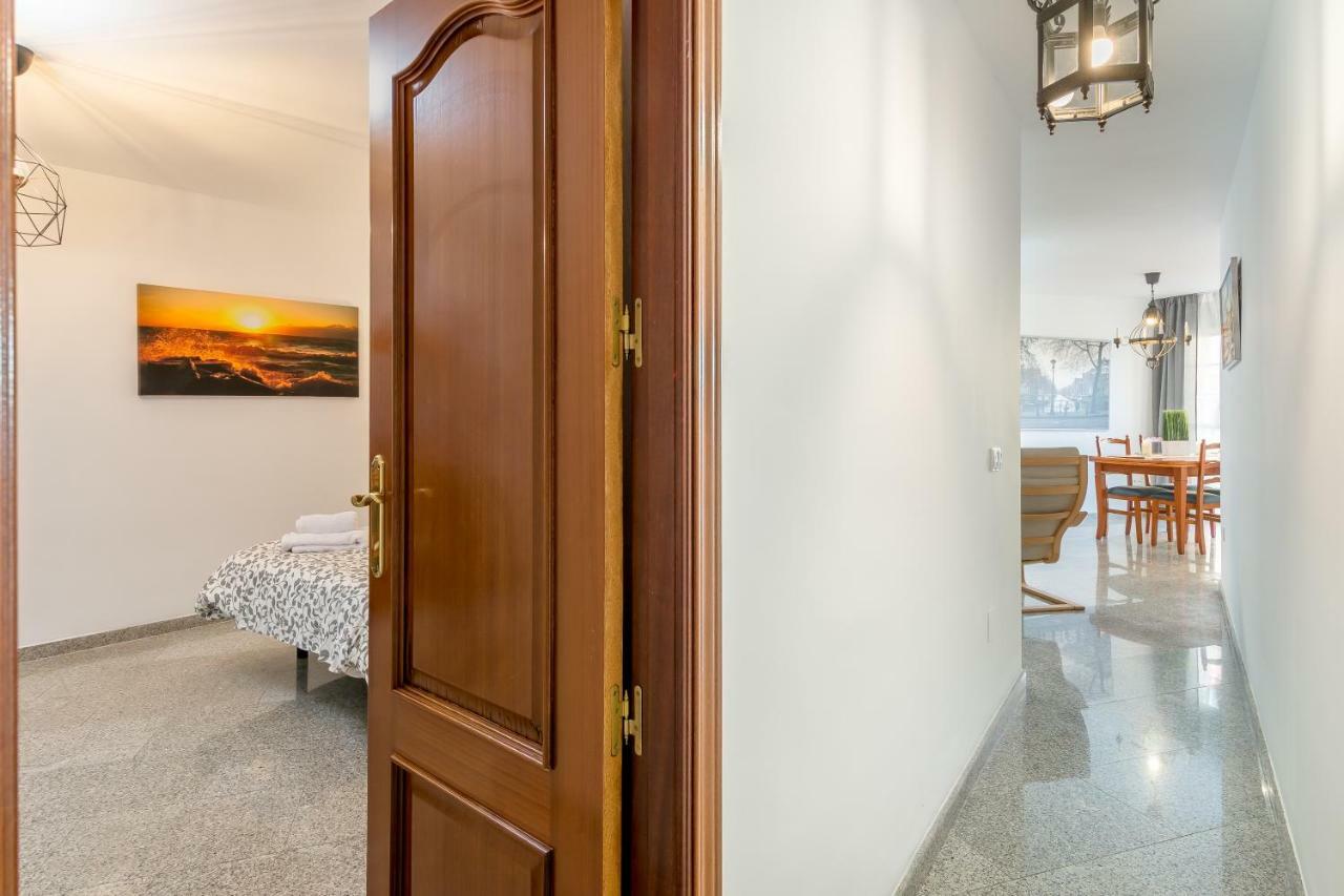 Sf Carihuela Luxury Suite Torremolinos Exterior photo